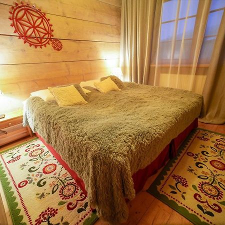 Bed and Breakfast Gosciniec Debowa Gazdowka Ustrzyki Dolne Exteriér fotografie