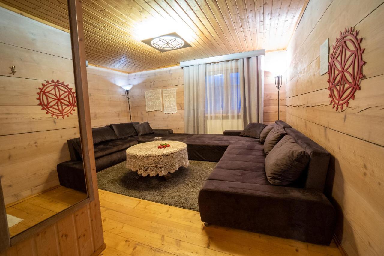 Bed and Breakfast Gosciniec Debowa Gazdowka Ustrzyki Dolne Exteriér fotografie