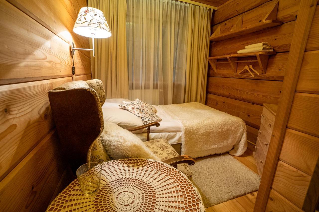 Bed and Breakfast Gosciniec Debowa Gazdowka Ustrzyki Dolne Exteriér fotografie