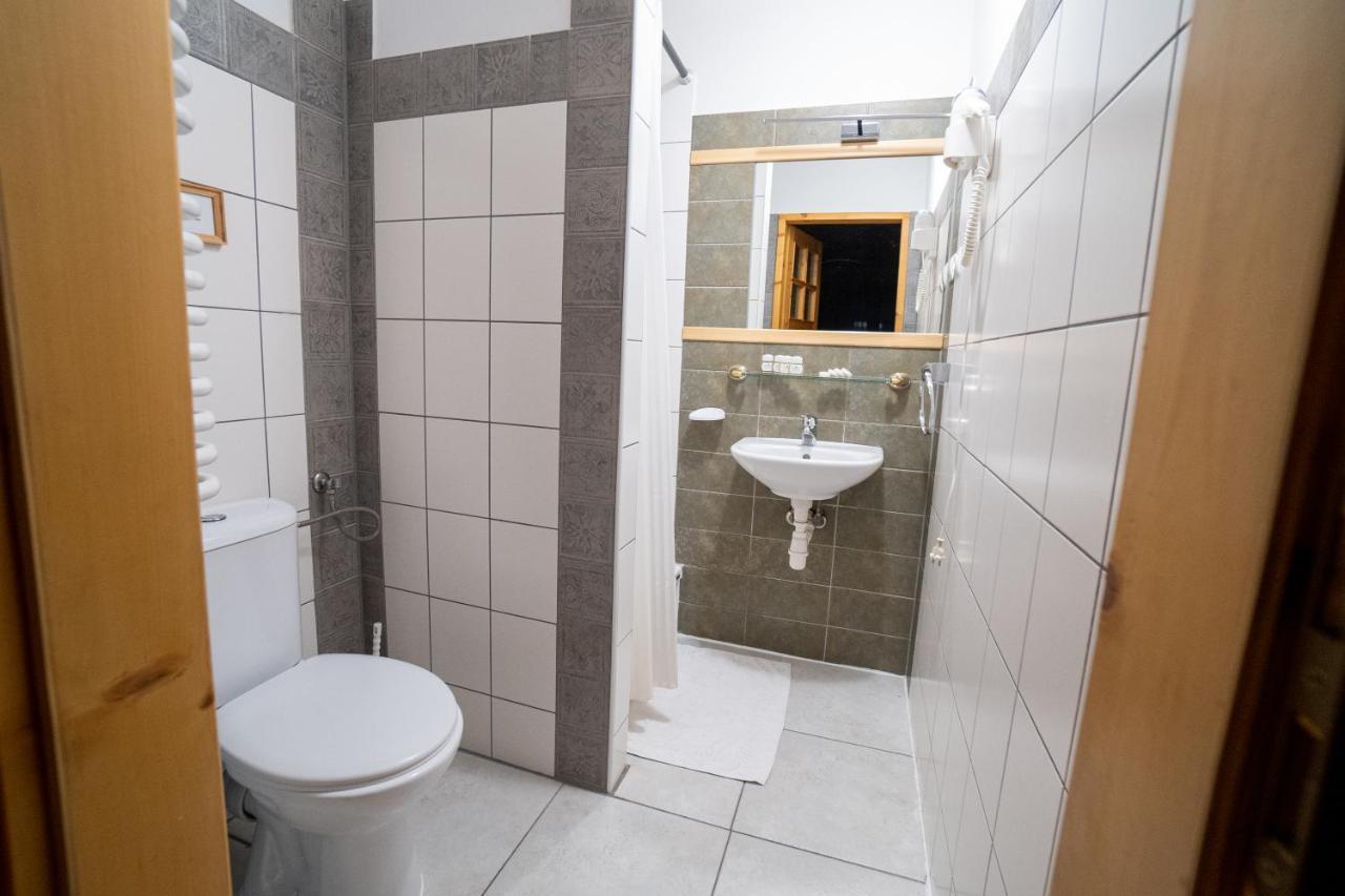 Bed and Breakfast Gosciniec Debowa Gazdowka Ustrzyki Dolne Exteriér fotografie